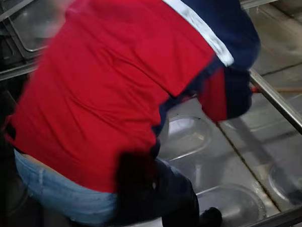 生活水箱清洗服務(wù)-專業(yè)保潔服務(wù)-設(shè)備齊全-高效省心